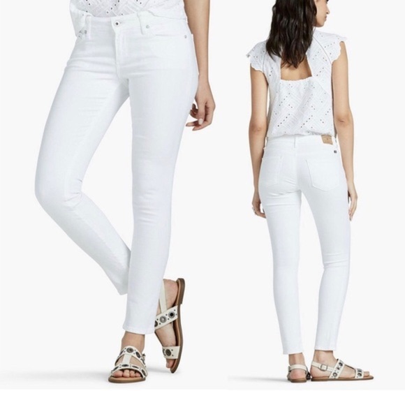 [Lucky Brand] Classic White Denim Jeans